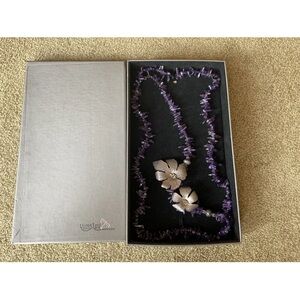 Necklace With 2 Flower Pendants Yang Lay